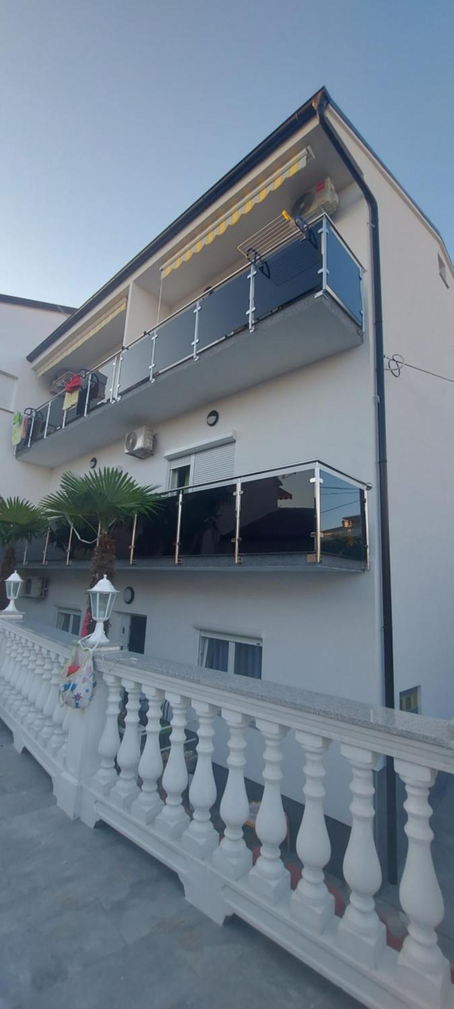 Apartments Ema Цриквеница Экстерьер фото