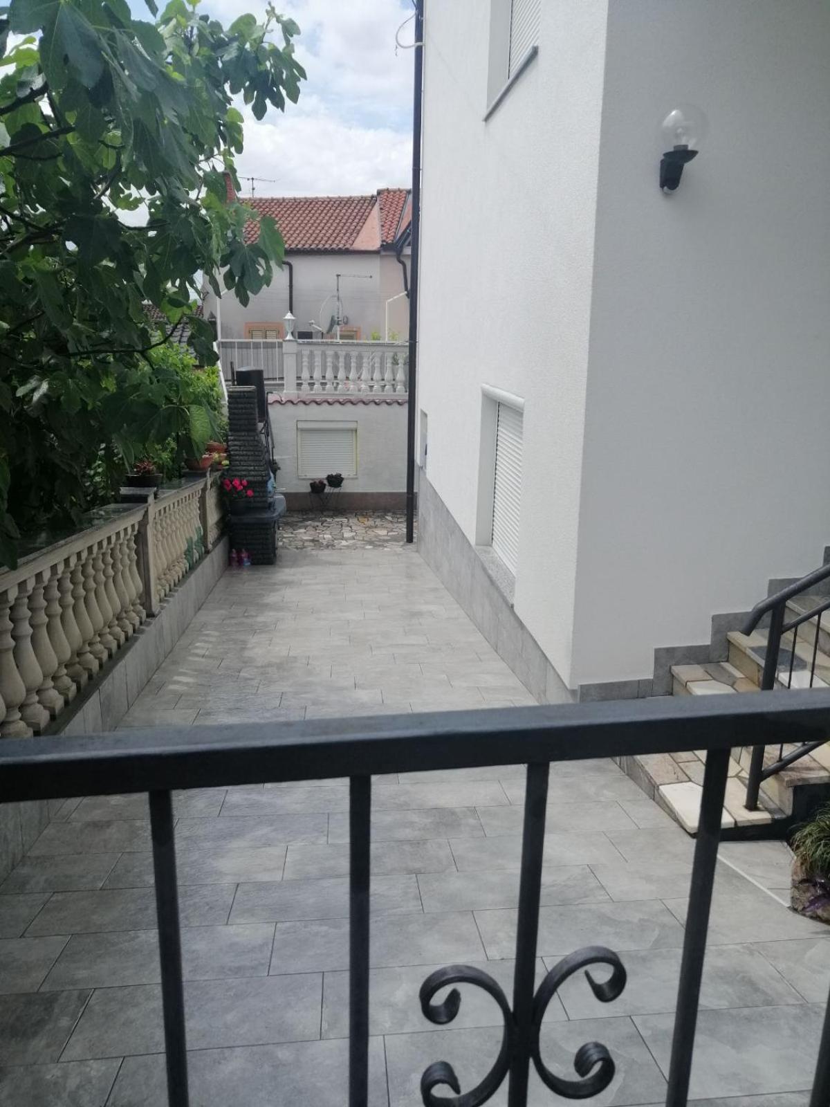 Apartments Ema Цриквеница Экстерьер фото